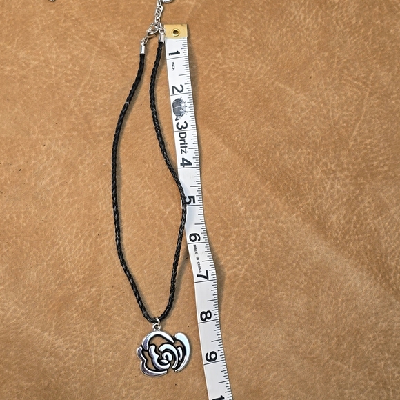 Set Necklace, Bracelet & Earrings - Picture 7 of 12